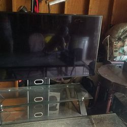 55" 4k Smart Tv LG.  With Tv Stand 