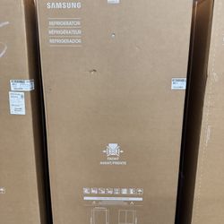 Samsung Bespoke 29 cu. ft. 4-Door Flex French Door Refrigerator 