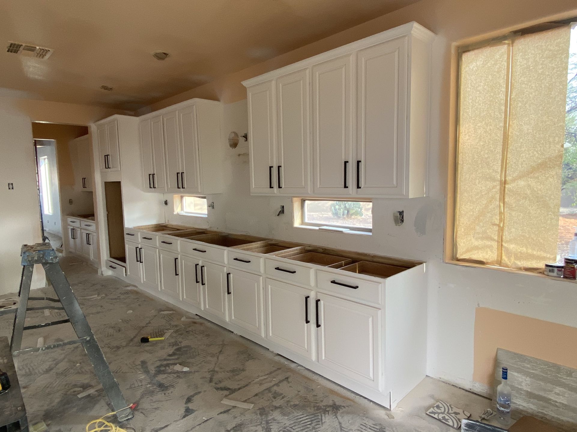 Canients - Paint - Lacquer Finish