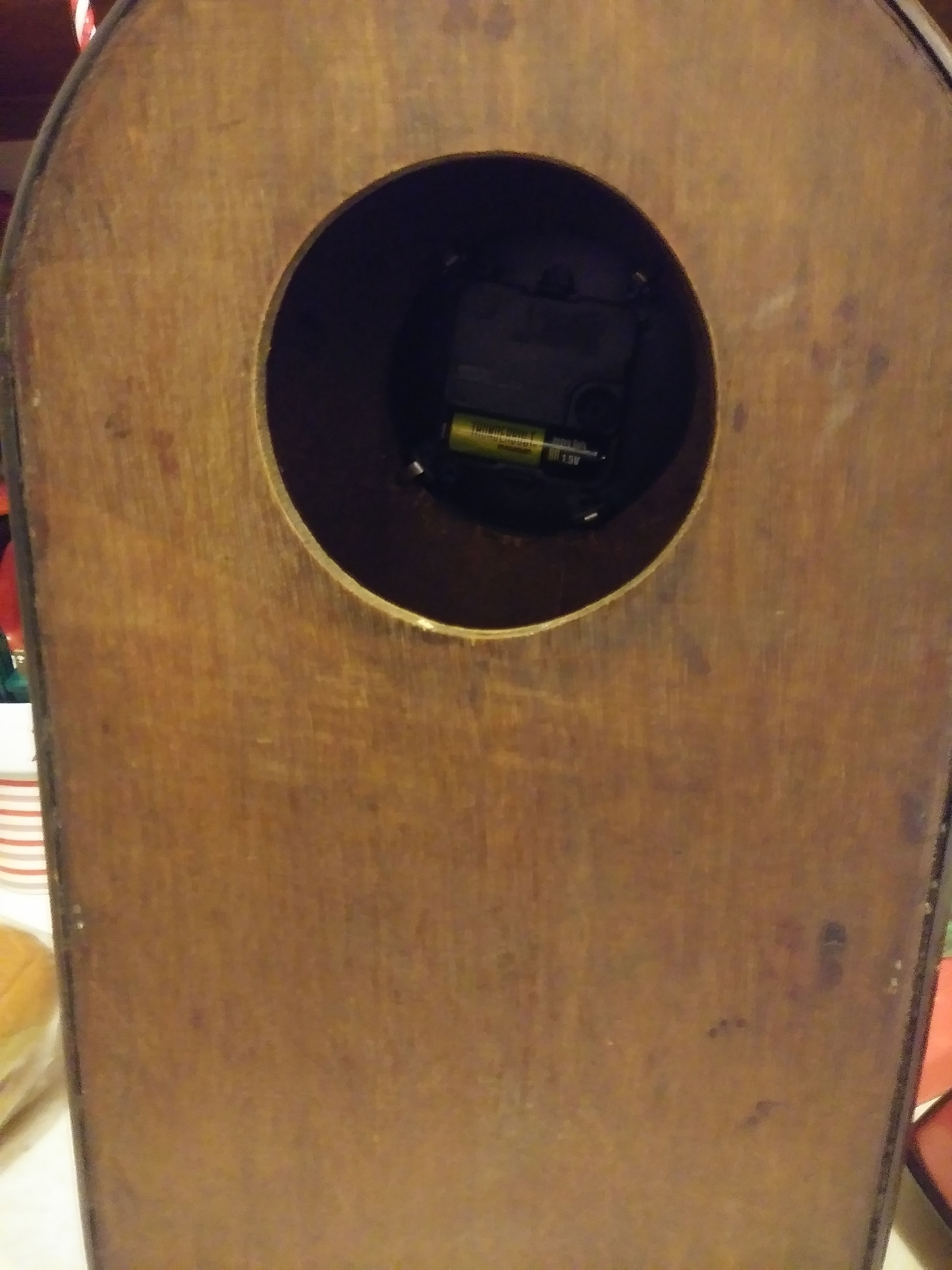 Nice hard wicker Quartz clock