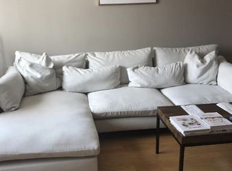 Must Go Tomorrow Sale ---West Elm 2 - Piece Harmony Sectional w/ Chaise - Right Facing