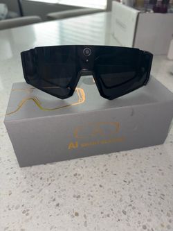 AI Smart Glasses with Built-In Camera