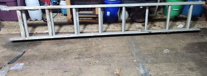 Aluminum Extension Ladder