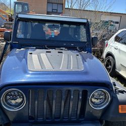Jeep Wrangler LJ Part Out