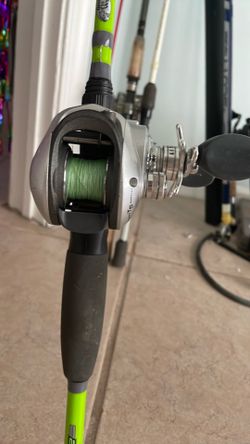Bait caster from Bass Pro