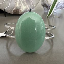 New, Beautiful Green Aventurine Platinum Plated Bangle Bracelet.