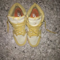 Nike Dunk High Gold/Wheat