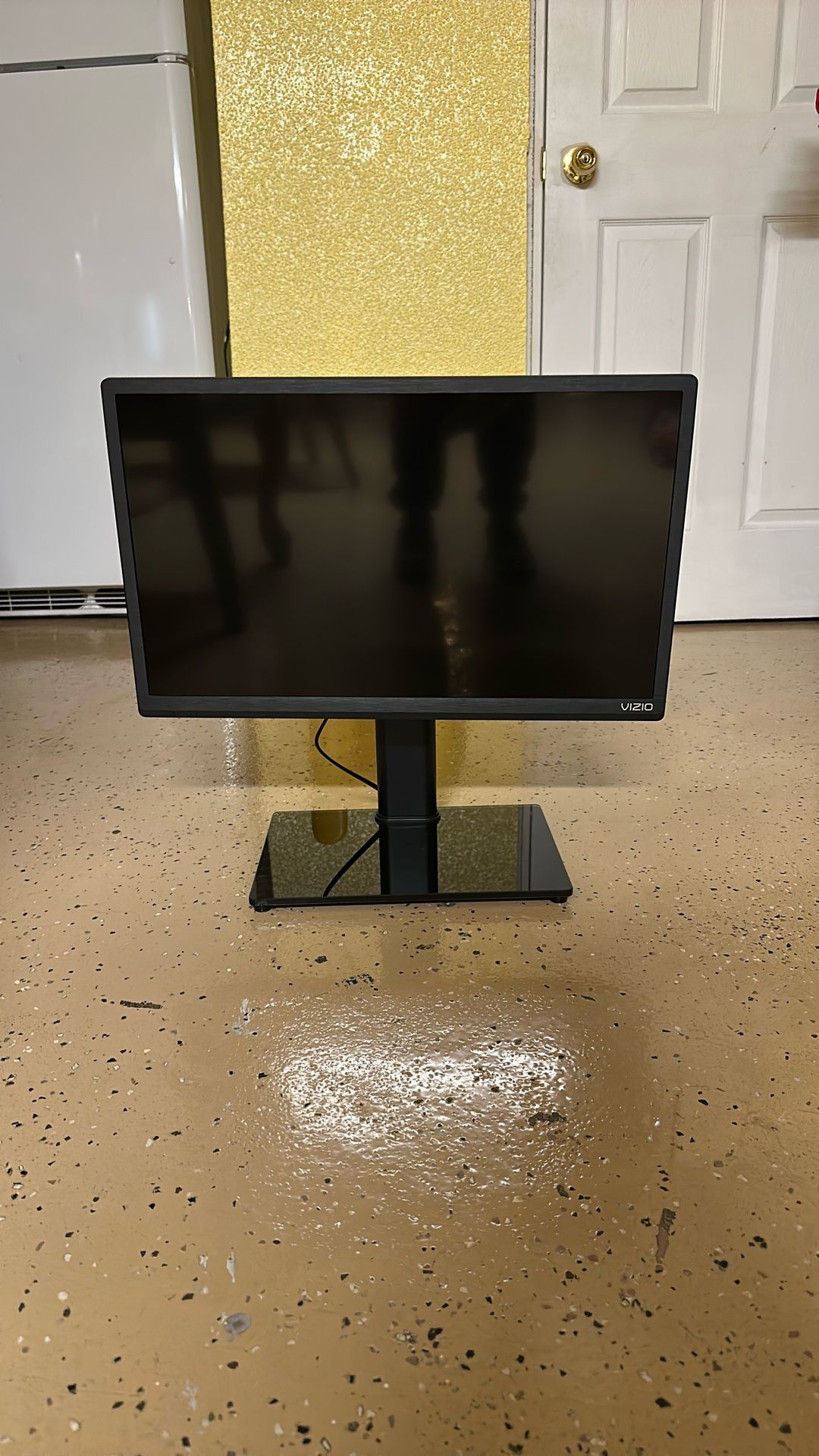 Vizio 24’ TV with VESA Monitor Stand