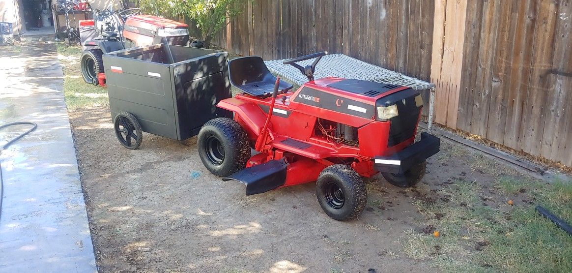 Murray riding mower/tractor.