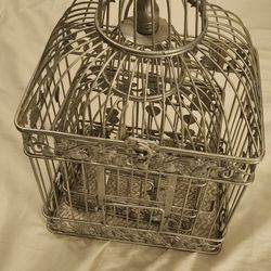 Decorative bird cages 2. Good For Weddings 