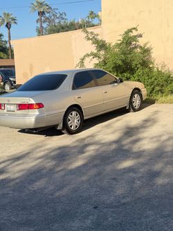 Toyota Camry Sedan – Silver