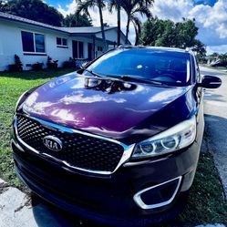 2018 Kia Sorento - V6 SUV