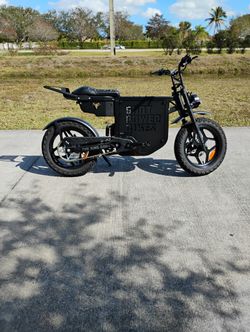 The King Goat Electric Bicycle Ebike Adult Fast E-bike