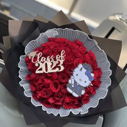 Hello Kitty Graduation Ramo De Rosas Bouquet