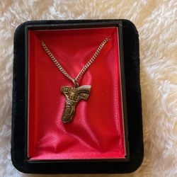 Silver Necklace With Pendant 