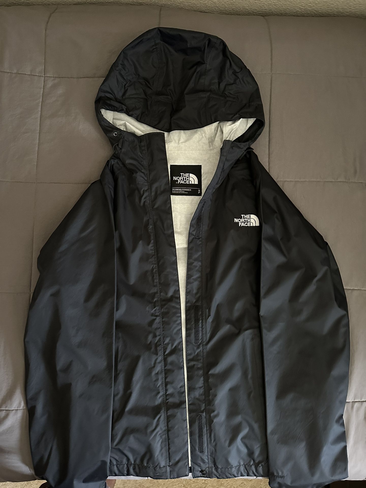 Northface Windbreaker | Women’s