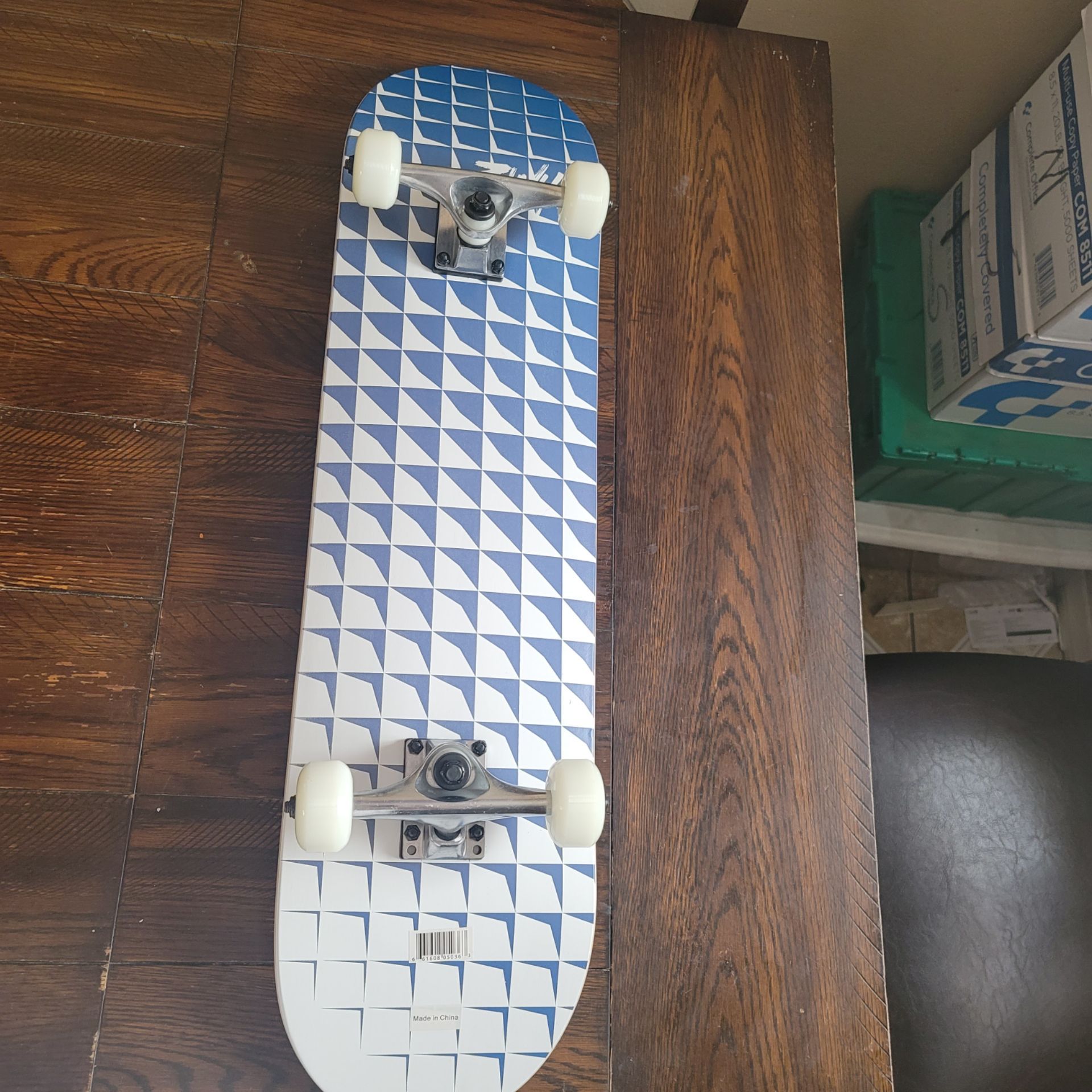 SKATEBOARDS SIZE 8.0