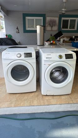 Samsung Front-Load Washer and Dryer Set