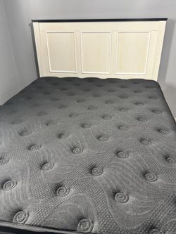 Queen size bed frame and mattress