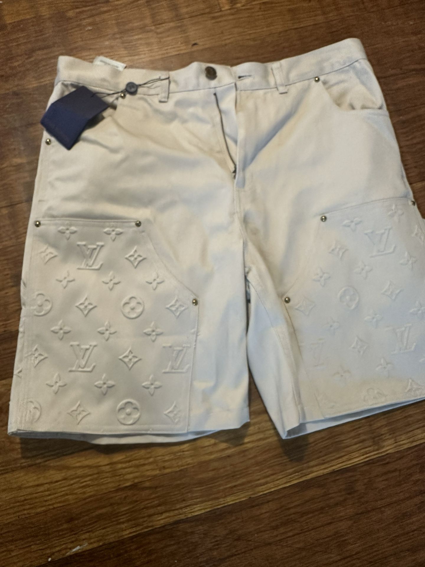 Louis Vuitton Men’s Size 34-36