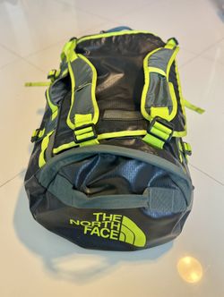 North Face Base Camp Duffel Size M (71L) - Rare Color