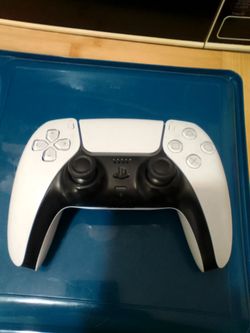 PS5 wireless controller DualShock price is firm $40 today only