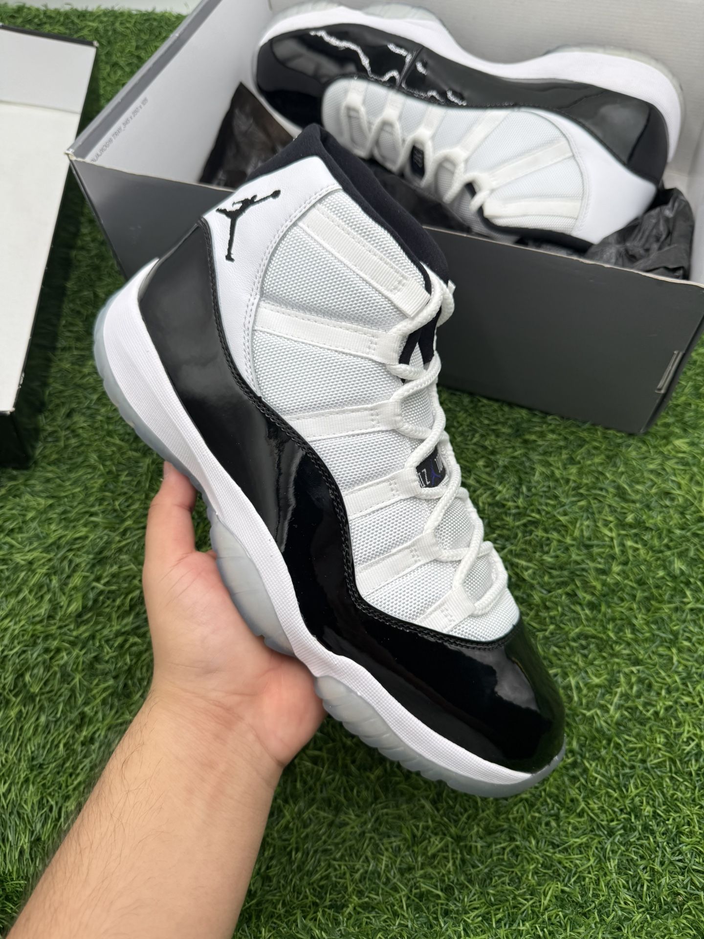 Brand New Jordan 11 “Concord” Size 11