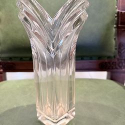  Vintage Mikasa Art Deco V-Shaped Clear Crystal Vase. 