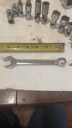 Snap on 5/8 - 12 point stubby open box wrench