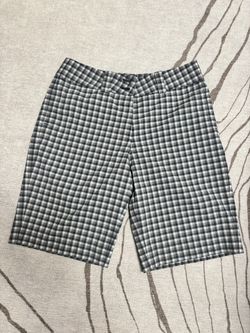 Nike Golf Dri-Fit UK size 6 (US size 2) Stretch Shorts Women’s Plaid Green Tan & White NWT