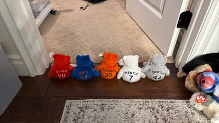 Reggie Jackson 500 HR Club Plush Bears