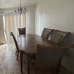 Kitchen Table With 5 Chairs 