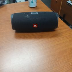 JBL Charge 4 Waterproof Speaker 