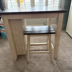 Rustic Country Style Counter Table and Stools