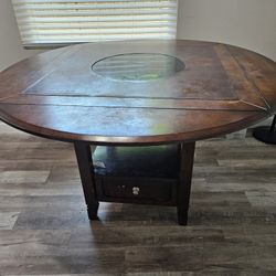 Extandable Round Dining Table
