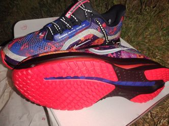 🔥🔥   Nike Men's 9.5 - LOUD Graffiti Splatter Edition 🔥🔥