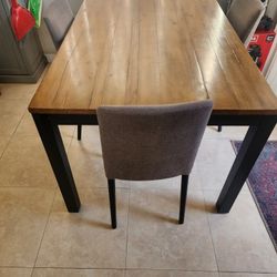 Dining Table & 4 Chairs