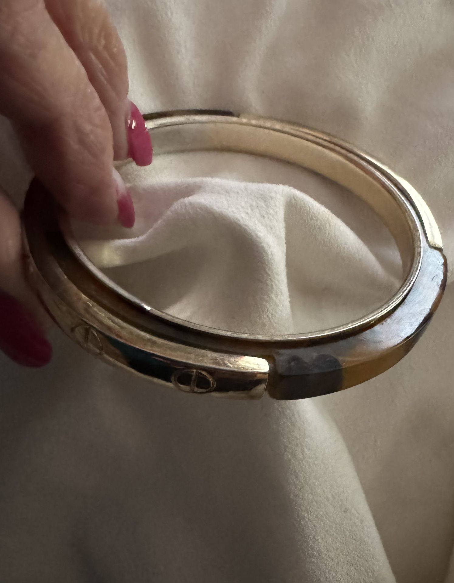 Vintage Tortoiseshell & Goldtone Etched Bangle Bracelet