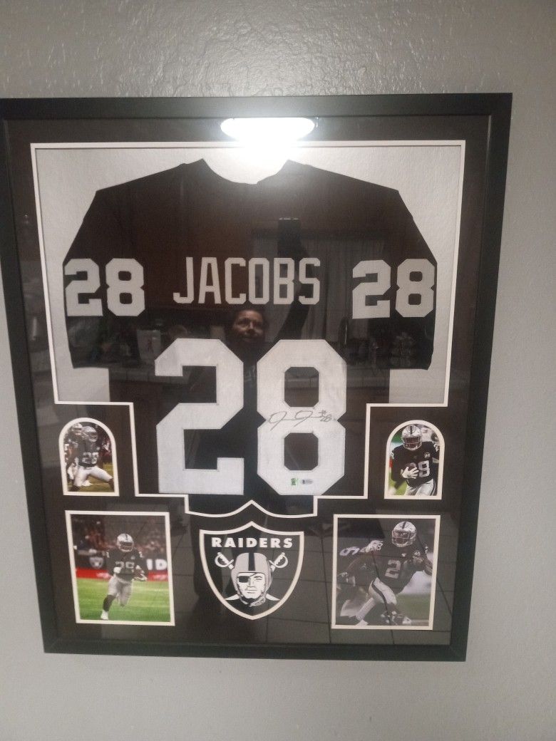 Josh Jacobs Autograph Jersey Framed