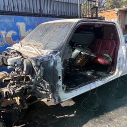 Parting Out 2003 Chevrolet Silverado 1500 V8 Ext Cab Parts Only
