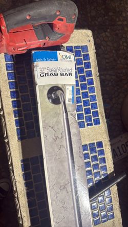 DMI 32" Steel Knurled Grab Bar