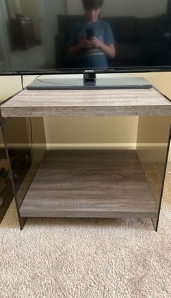 Desk/ table and tv holder willing to hear offers