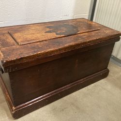 Vintage Wooden Storage/Toy Box