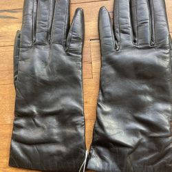 Women’s Leather Gloves