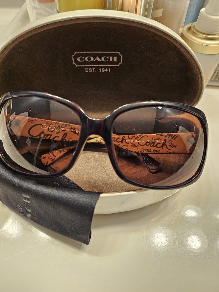 Coach Sunglasses And Case 