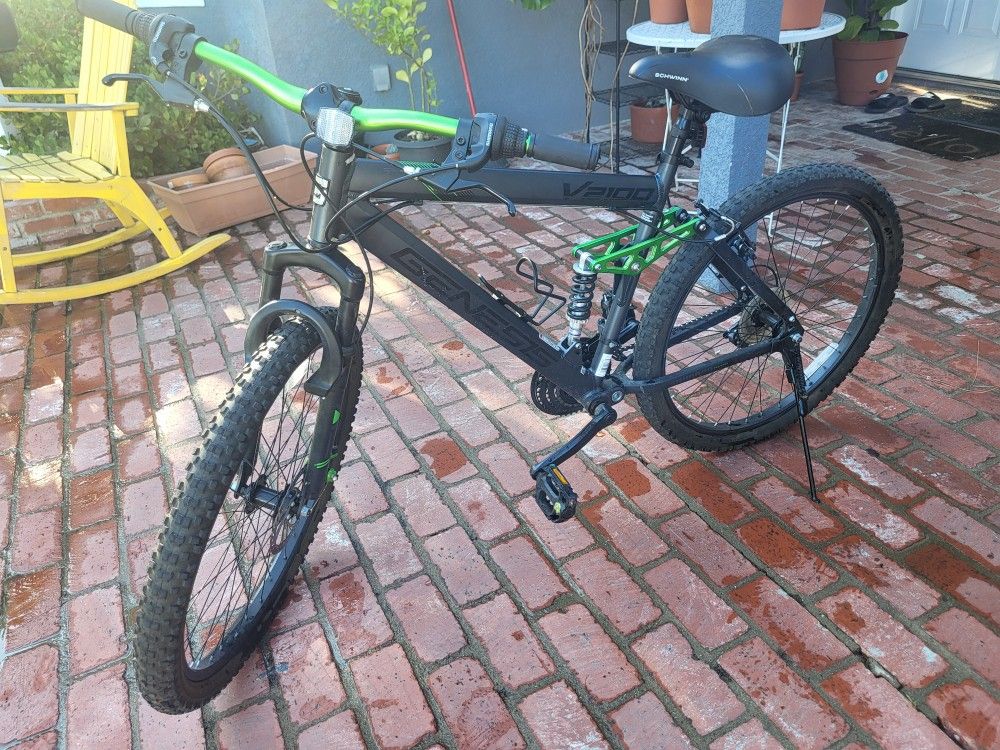 Shimano Genesis V2100 Bike