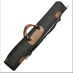 New Clarinet, Straight Saxophone Case. Nice