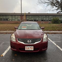 Nisan Altima 2012