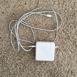 87 W USB - C Mac Power Adapter. 