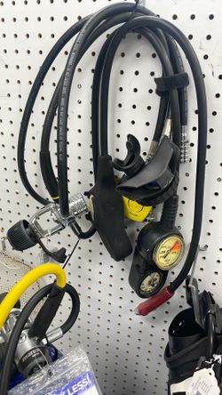 Scuba regulators